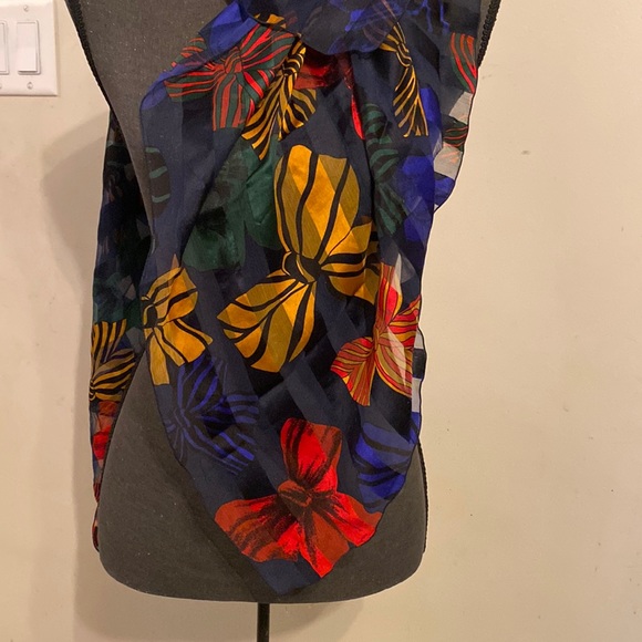 Marc Rozier Paris Bows square silk scarf - Picture 4 of 17